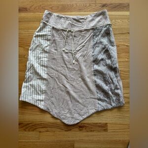 Chic Beige Italian Skirt